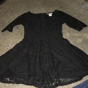 black dress w sleeves